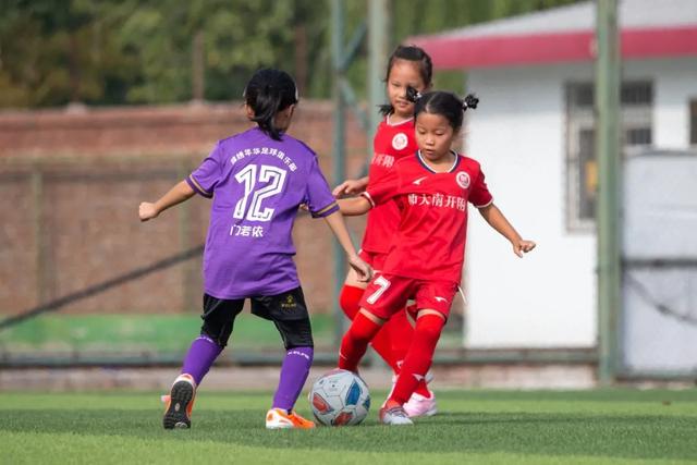 郑钦文晋级2026年中网女单四强